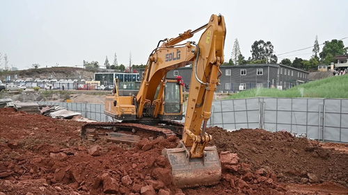 成都鉤機挖機平地機租賃 昊遠機械設備在成都工地施工